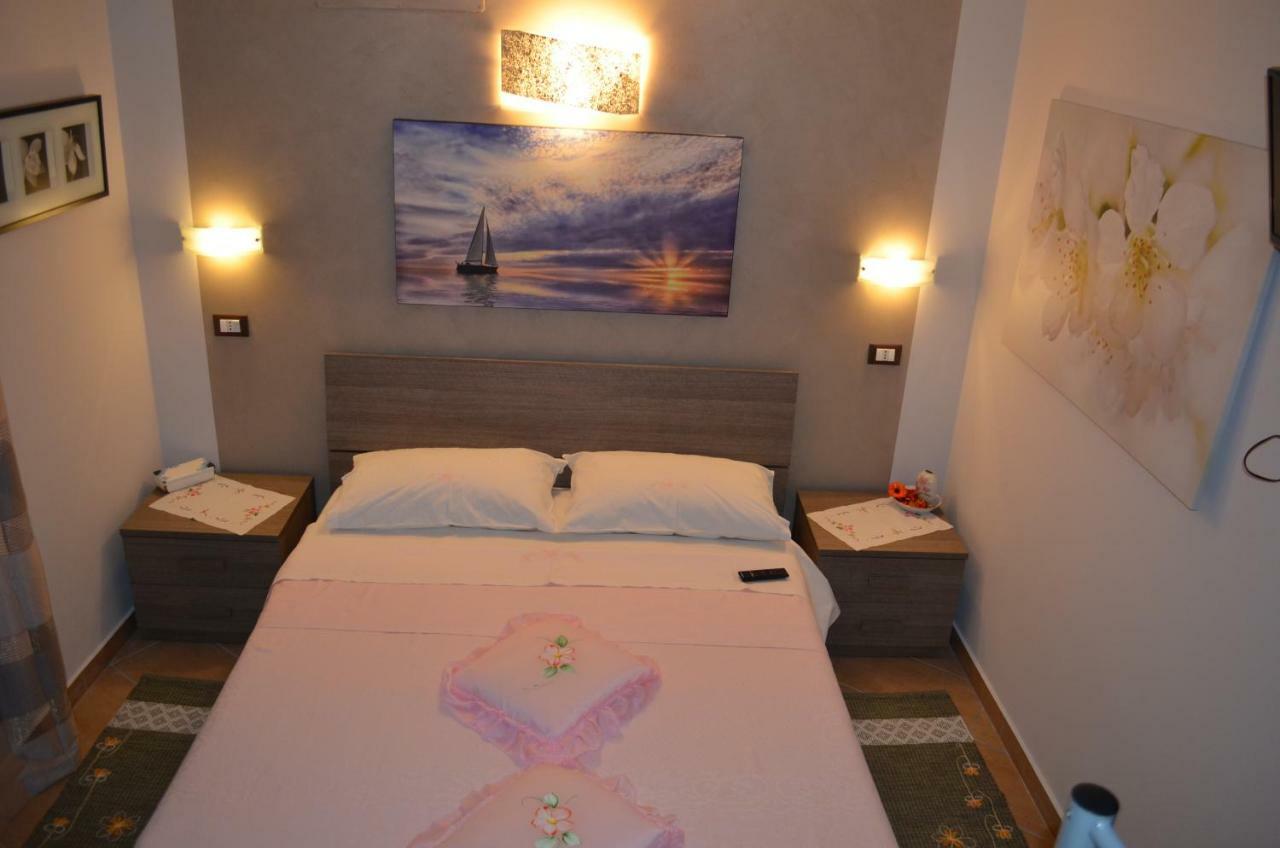 Bed and Breakfast La Gemma à Roe Extérieur photo